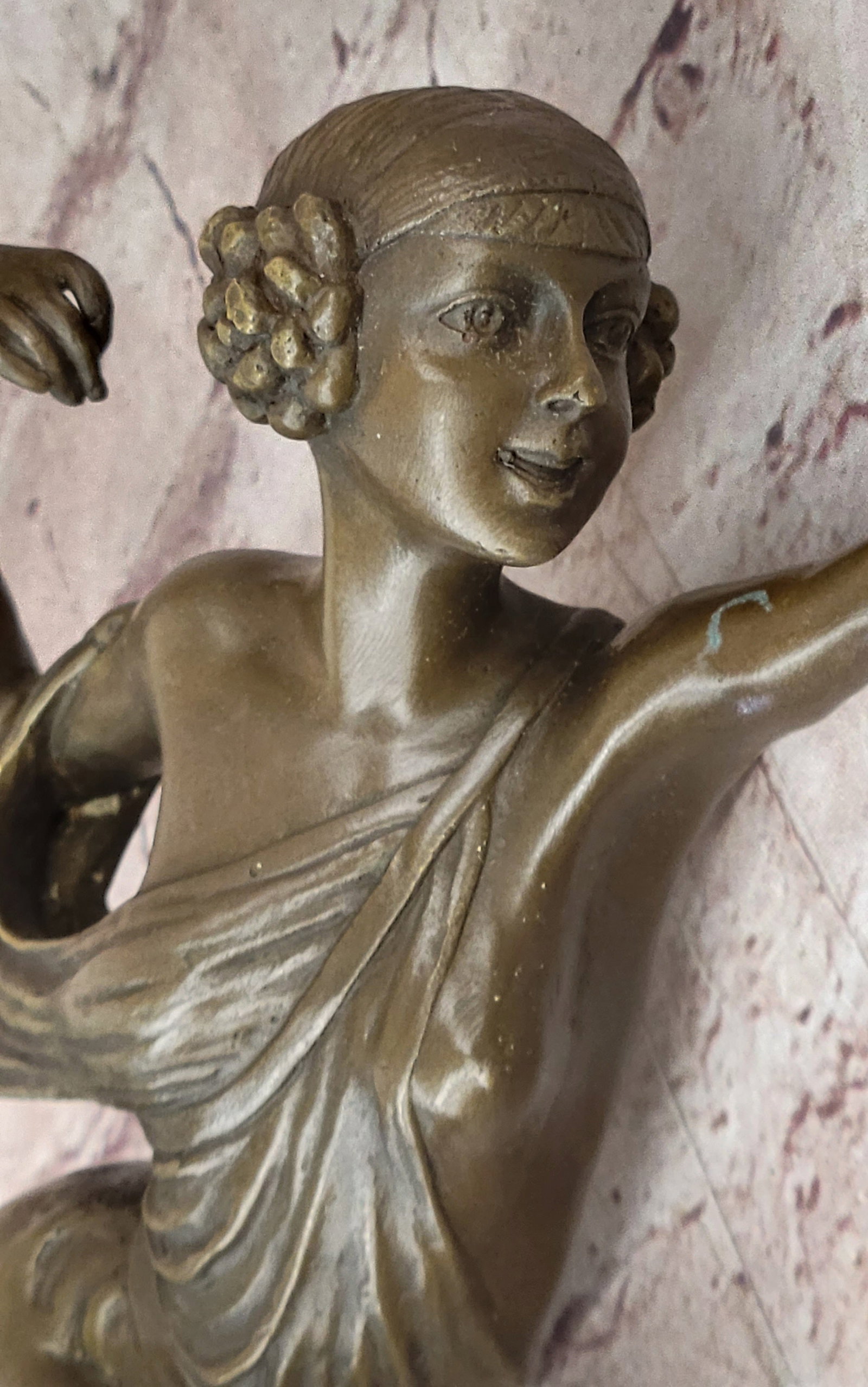 Dianne Hunter Bronze Statue - 6