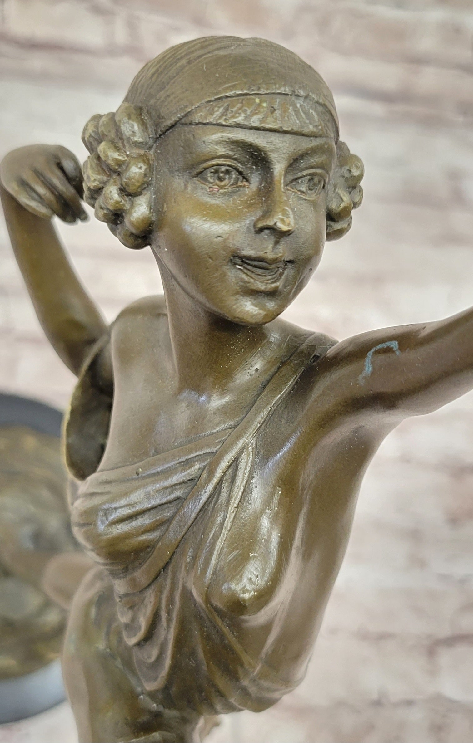 Dianne Hunter Bronze Statue - 7