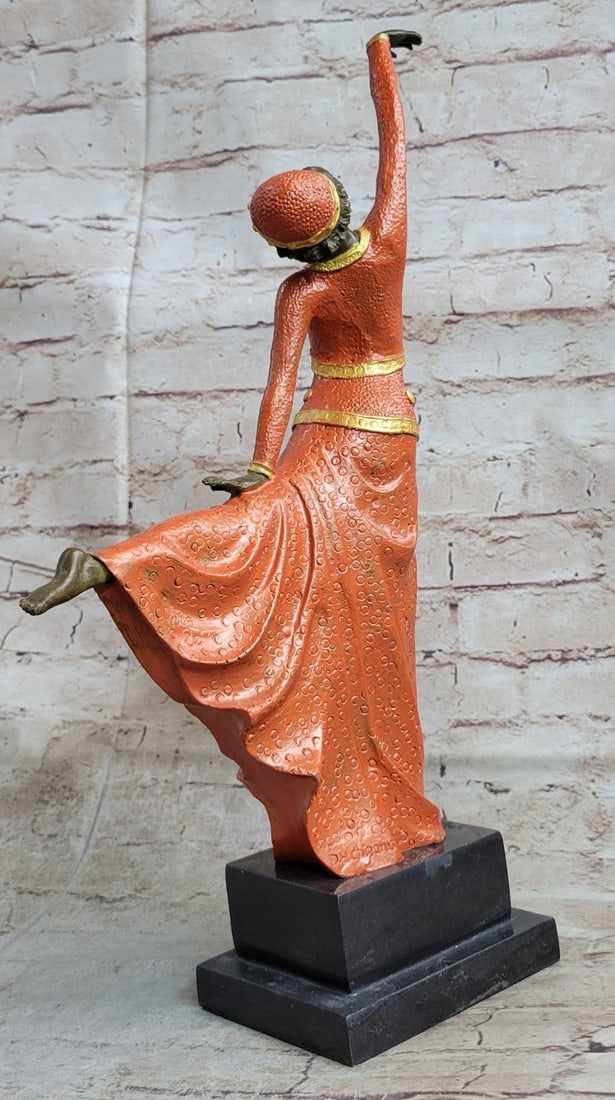 Dancer with Striking Pose Bronze Statue - 5