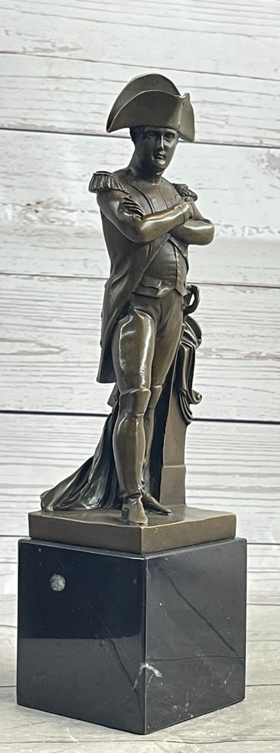 French Emperor Napoleon Bronze Statue: This is a bronze bust honoring the French commanding martial giant Napoleon Bonaparte (15 August 1769 - 5 May 1821). As Napoleon I, he was Emperor of the French from 1804 to 1815. His legal reconstruc