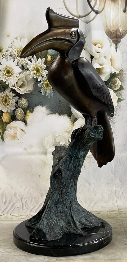 Coastal Shorebird Bronze Sculpture: This is a beautiful Heron bird by a renowned Thai sculptor. This petty Bronze Statue has a soft, lovely green patina. This attractive Bronze piece will be a wonderful addition to your collection, whet