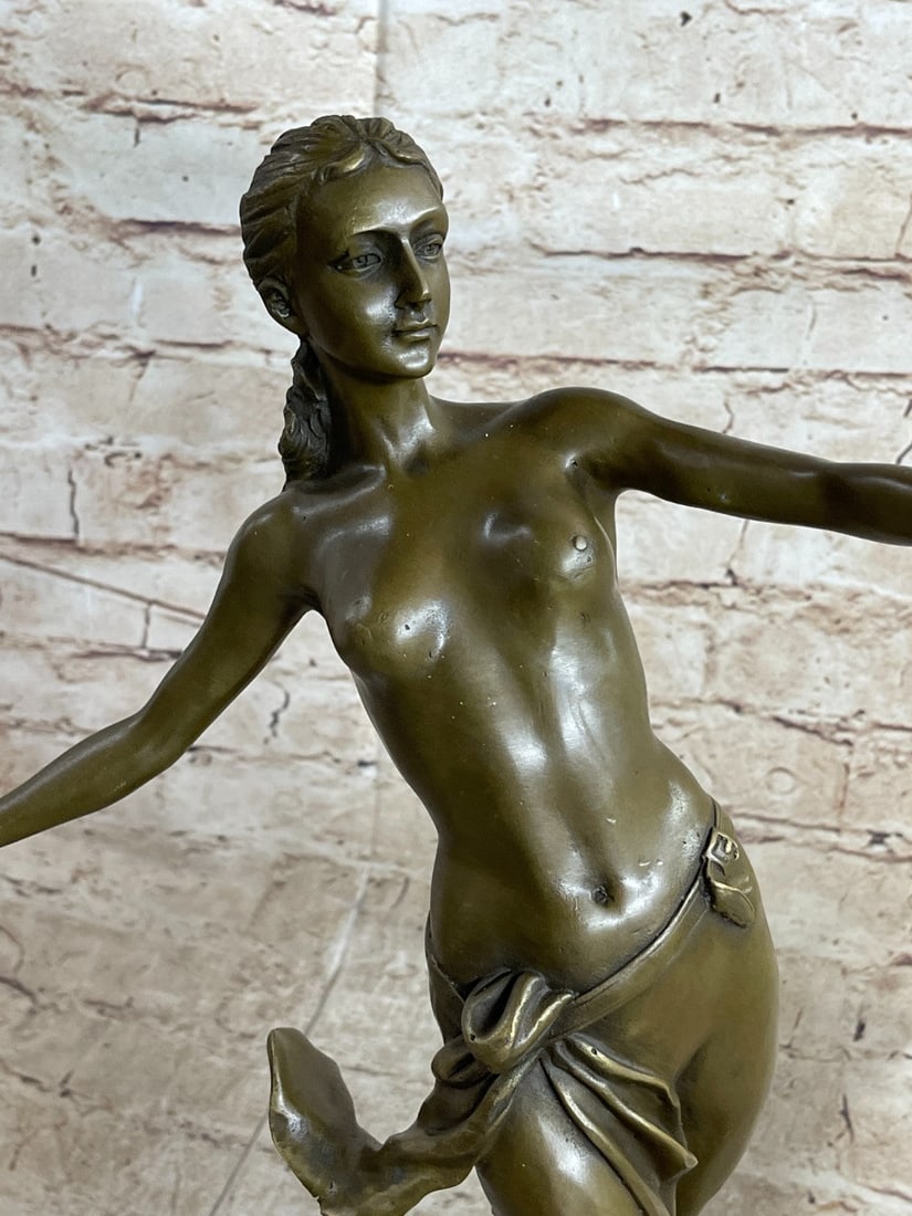 Amazon Queen Bronze Sculpture - 5