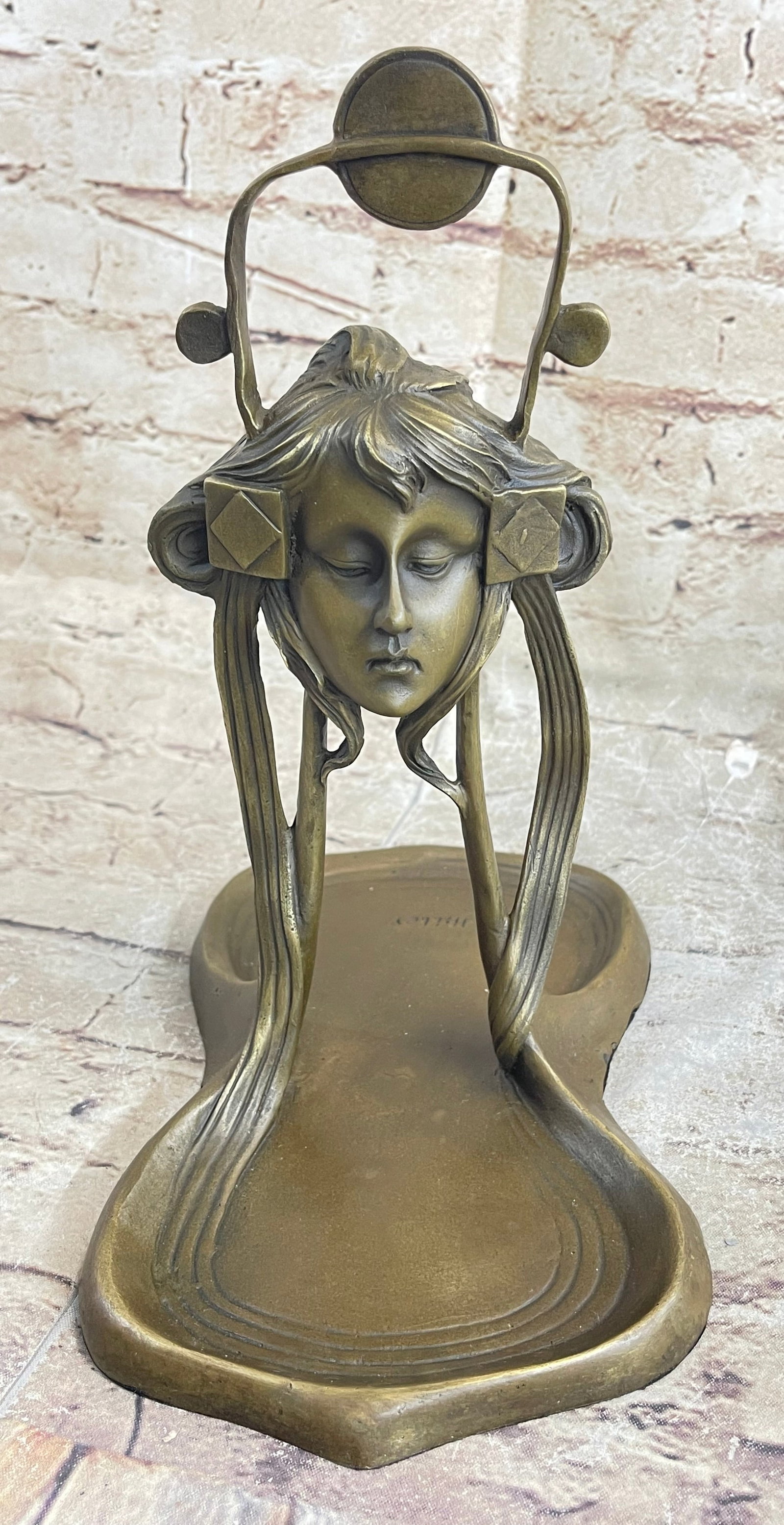 Jewelry Tray, Soap, Business Card Bronze Statue: Wonderful Art Nouveau Jewelry Tray, Soap Tray, or Business Card Tray. Beautiful sensuous lady with the sun over her head. This bronze was cast using the lost cast method. Dimensions: Height 10 X