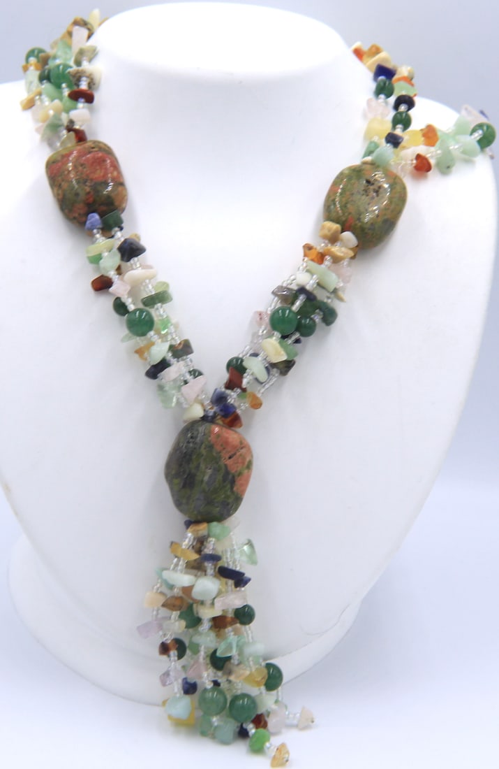 Unakite chunky necklace: Unakite chunky 28 inches necklace. Total weight of necklace is 145.5 grams.