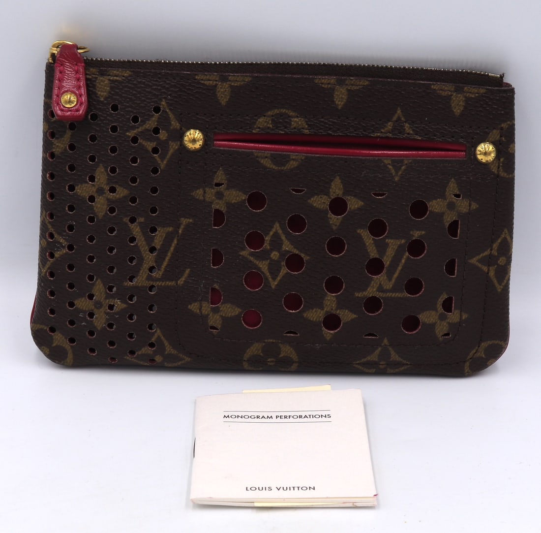 Louis Vuitton Pochette plate pouch limited edition: Louis Vuitton Pochette plate pouch limited edition. Made in France. 6.5 inches long.