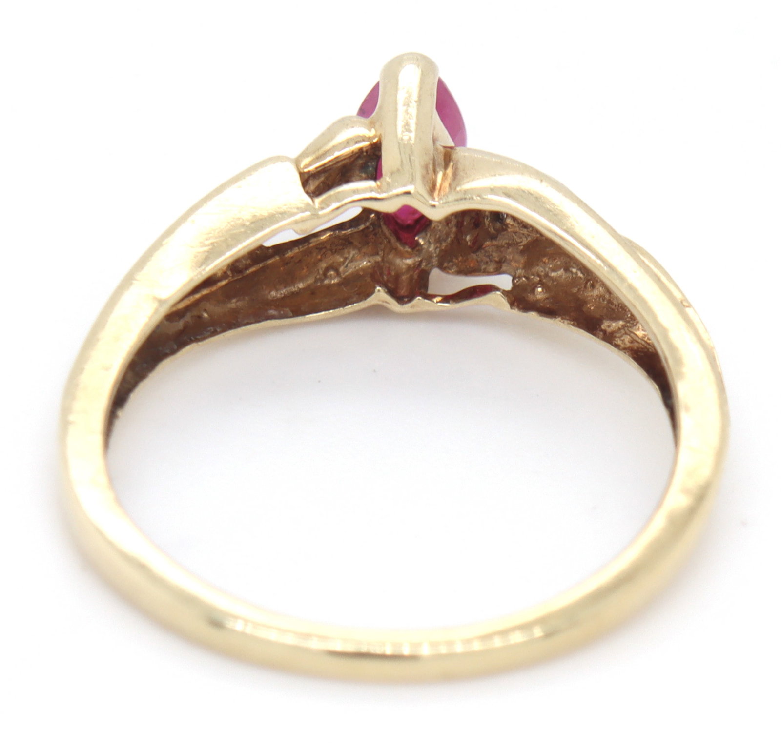 10kt Yellow gold marquise ruby ring - 4