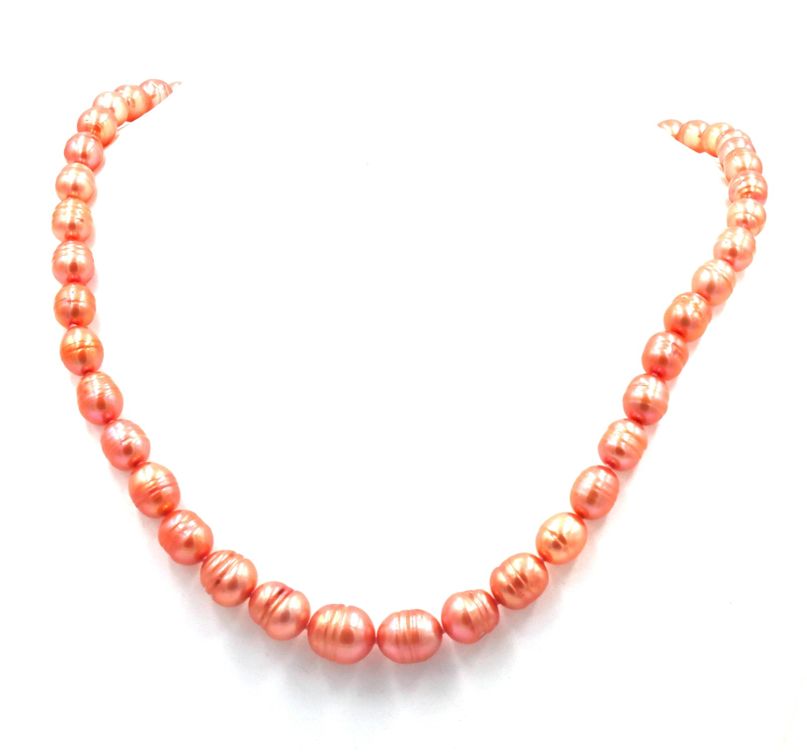 Honora pearl necklace: Honora pearl strand 17-inch necklace with 925 sterling silver clasp. The total weight of the necklace is 36.4 grams.