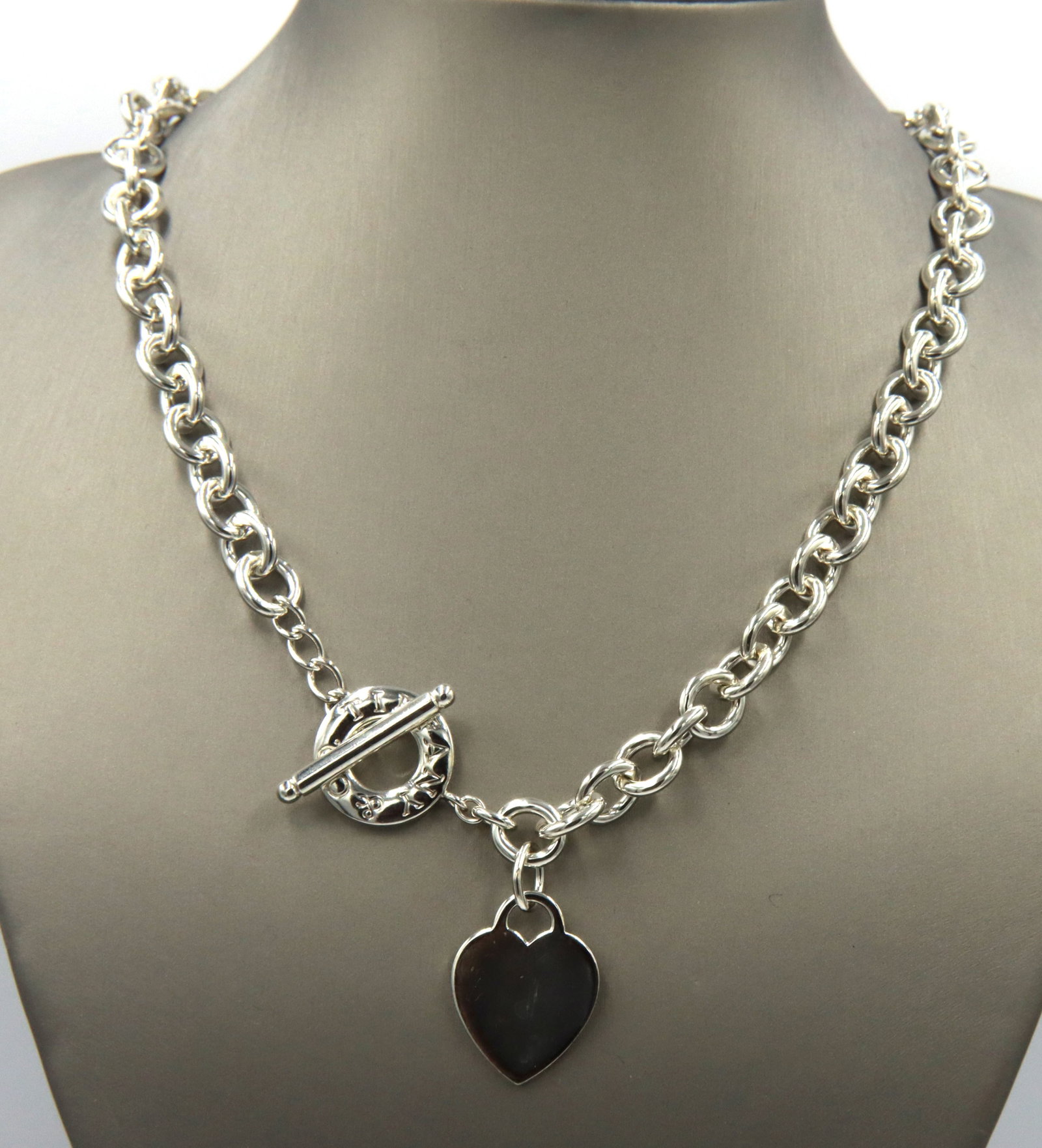 Tiffany & Co heart taggle necklace (1 of 5)