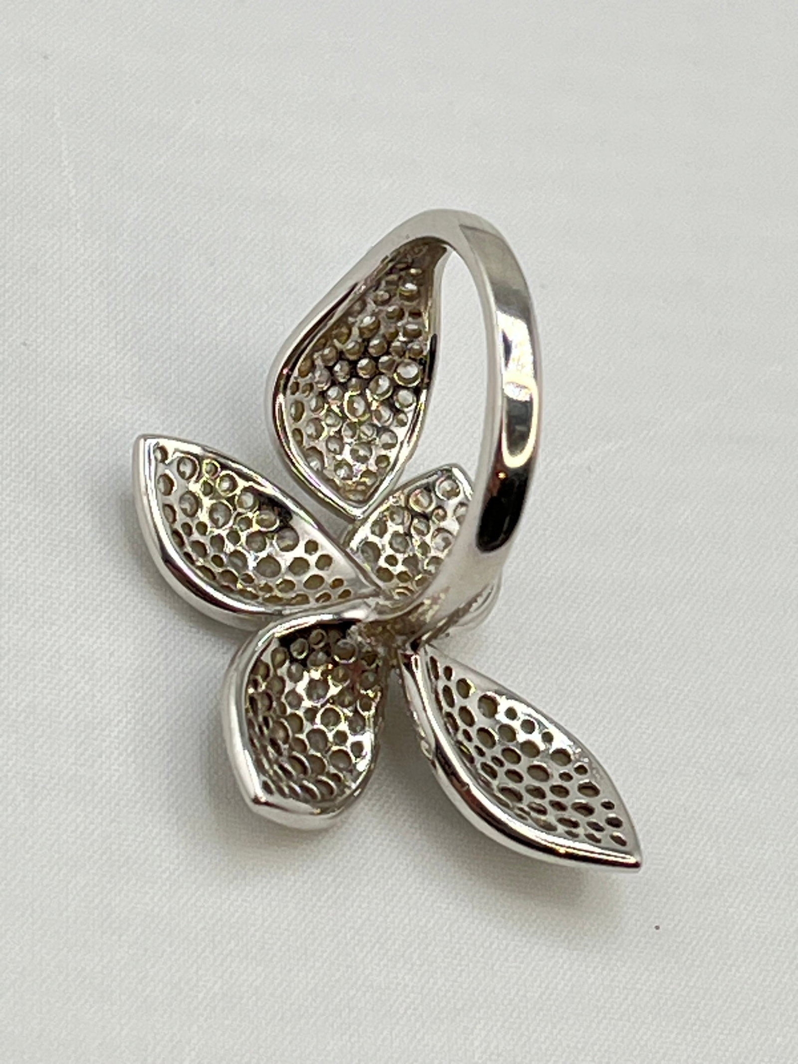 925 Sterling Silver Modern Five leaf Petal Pave Ring - 5