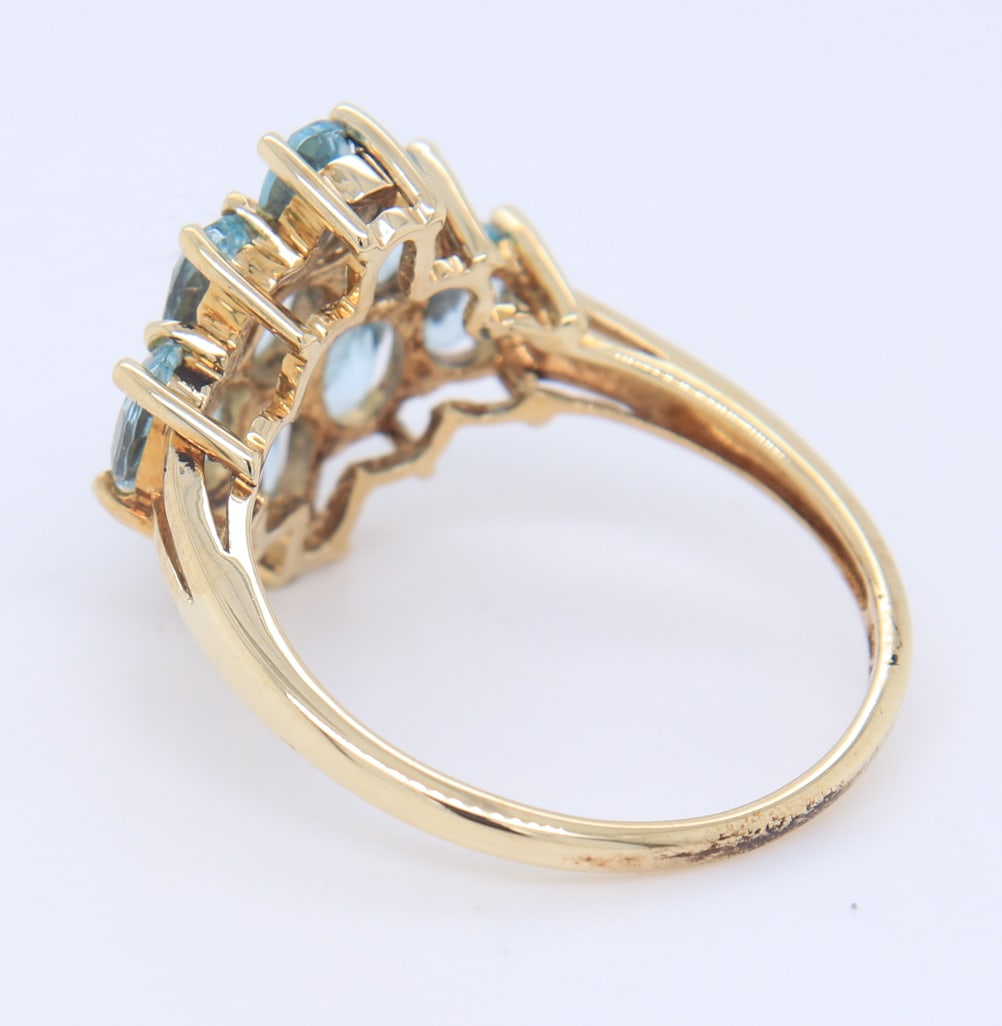 10KT Yellow Gold Blue Topaz Ring - 4