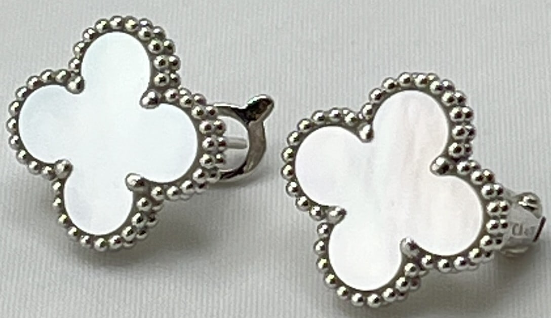18KT White Gold White Mother Of Pearl Clover Earrings (1 of 5)