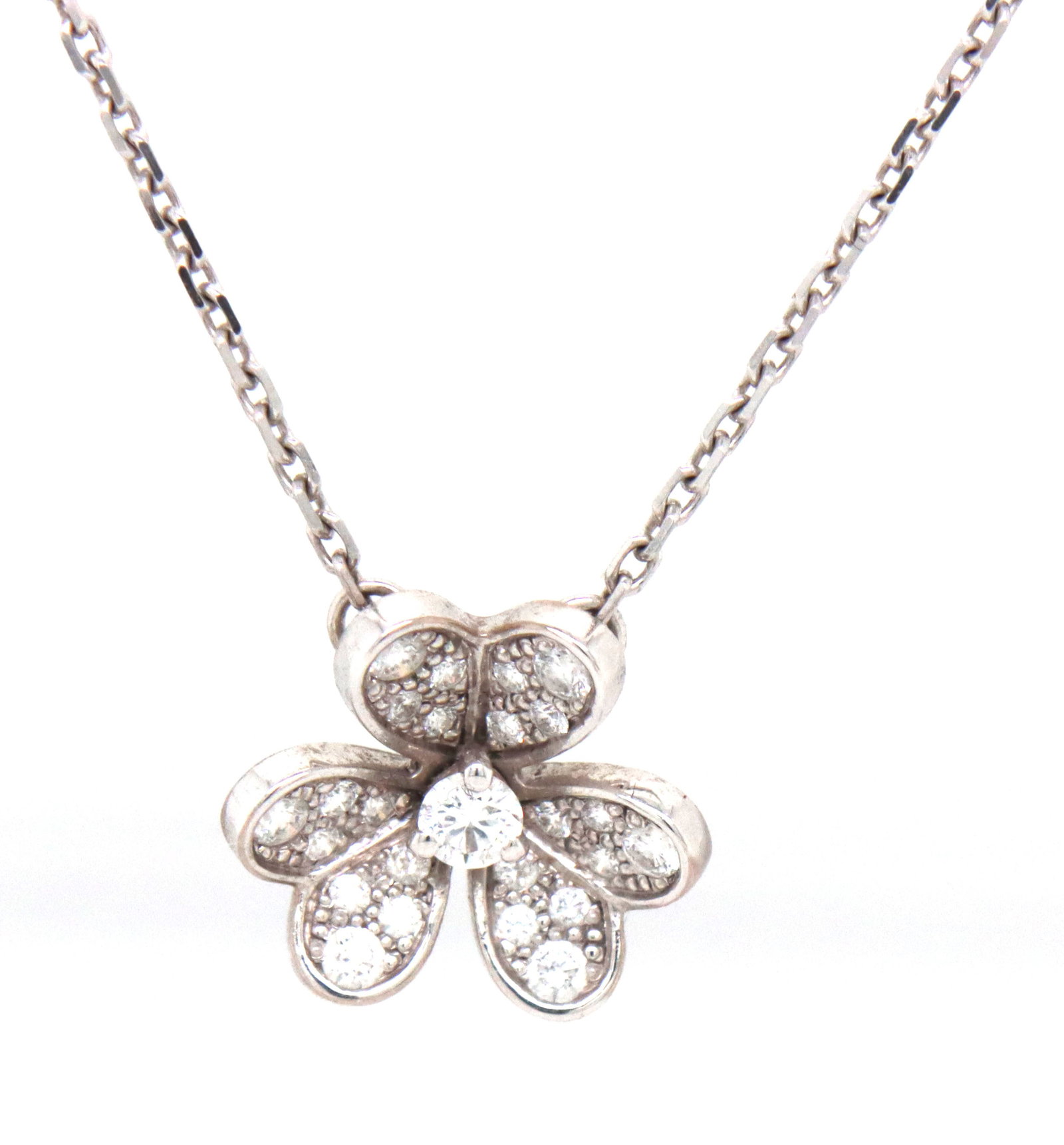 Van Cleef & arpels Frivole mini diamond pendant (1 of 7)