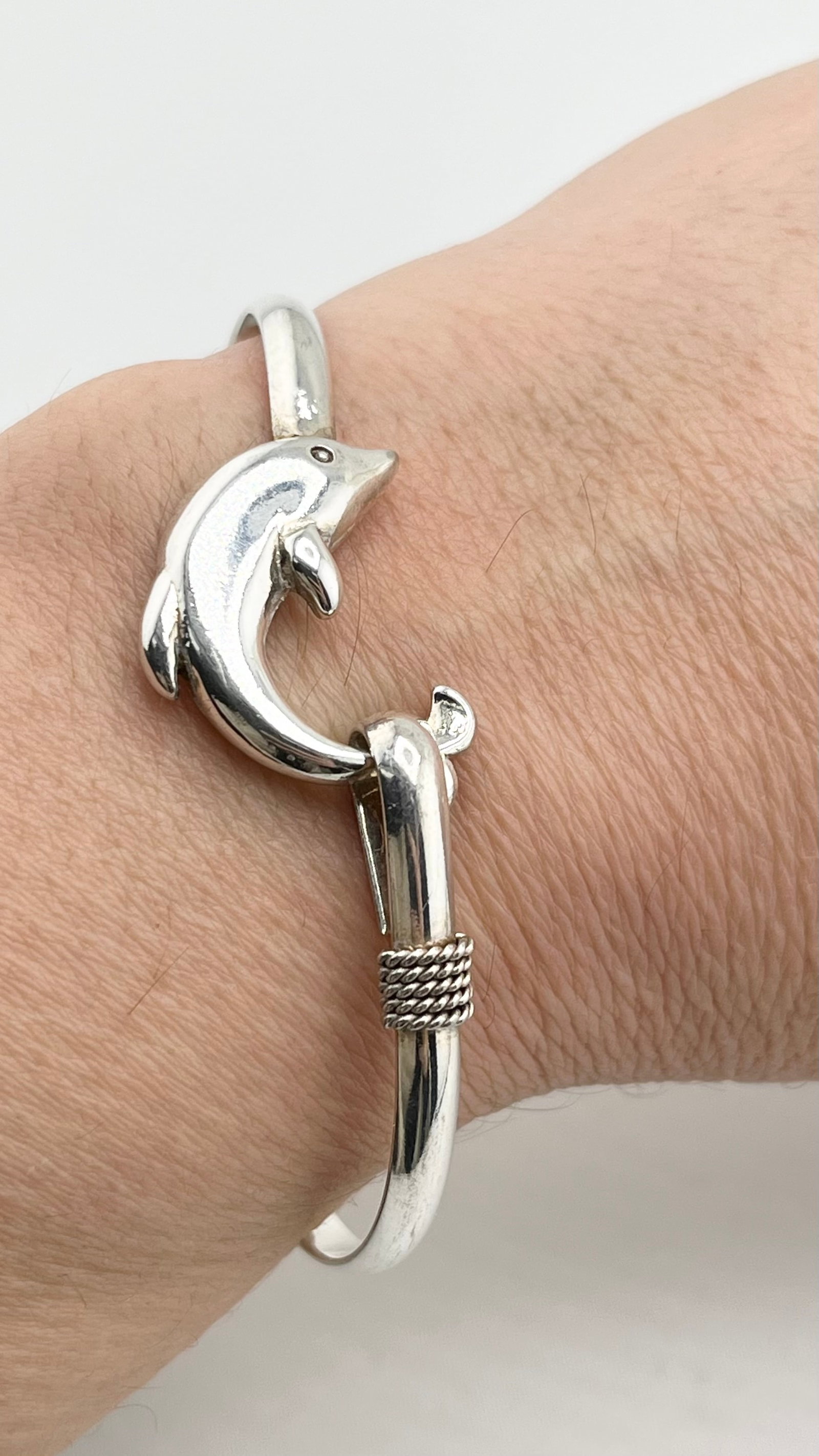 925 Sterling Silver Dolphin Bracelet (1 of 6)