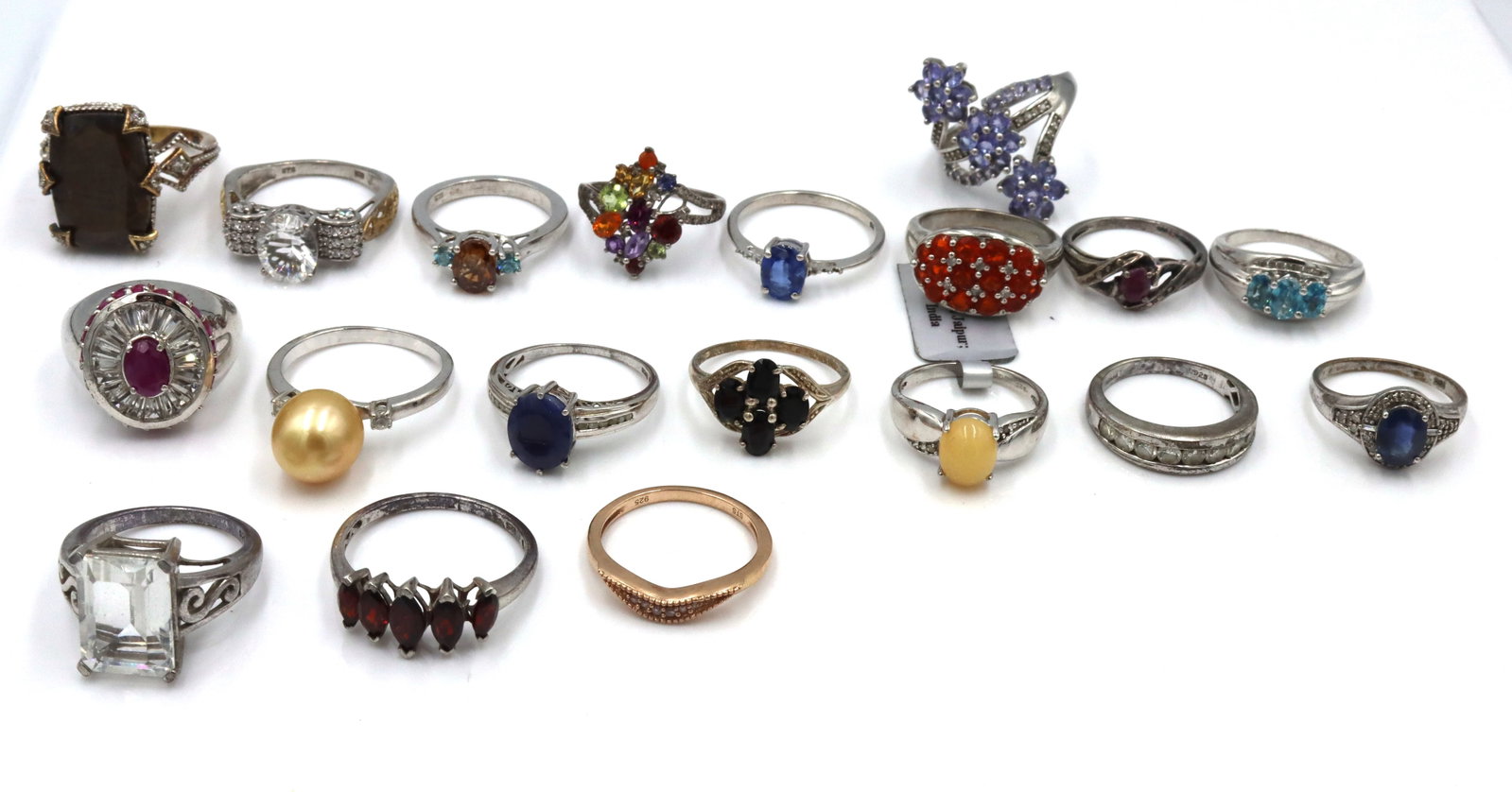 Big group lot of Vintage 925 sterling silver rings (1 of 10)