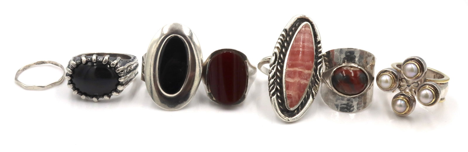 Group lot of Vintage 925 sterling silver rings (1 of 5)