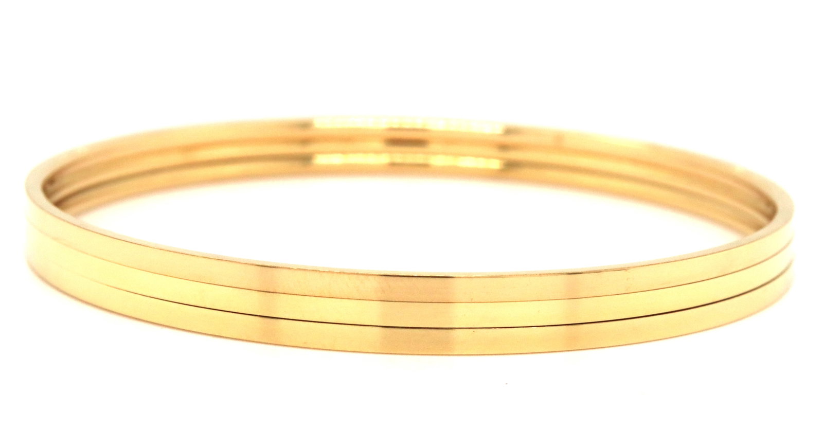Set of 3 gold plated bangles: Set of 3 gold plated bangles. The total weight of the lot is 14.5 grams.