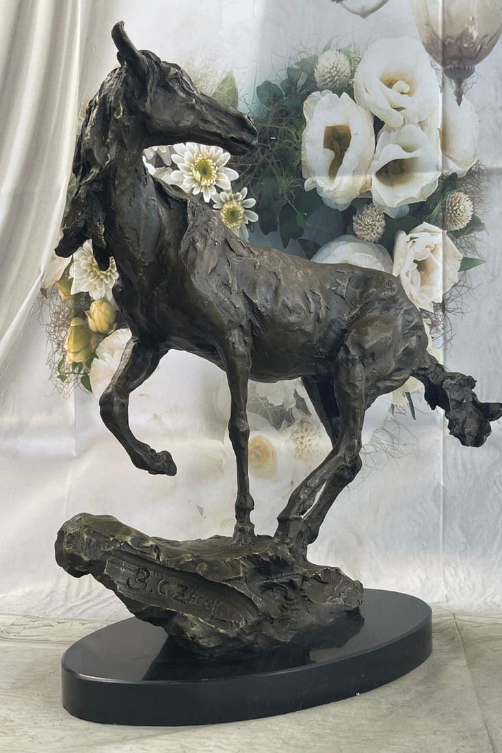 Horse Bronze Sculpture: Horses are known and loved for their agility, graceful movement, strong bodies, and sleek coat. They ignite a feeling of freedom and uncharted paths. This sculpture is perfect for any horse lover and 