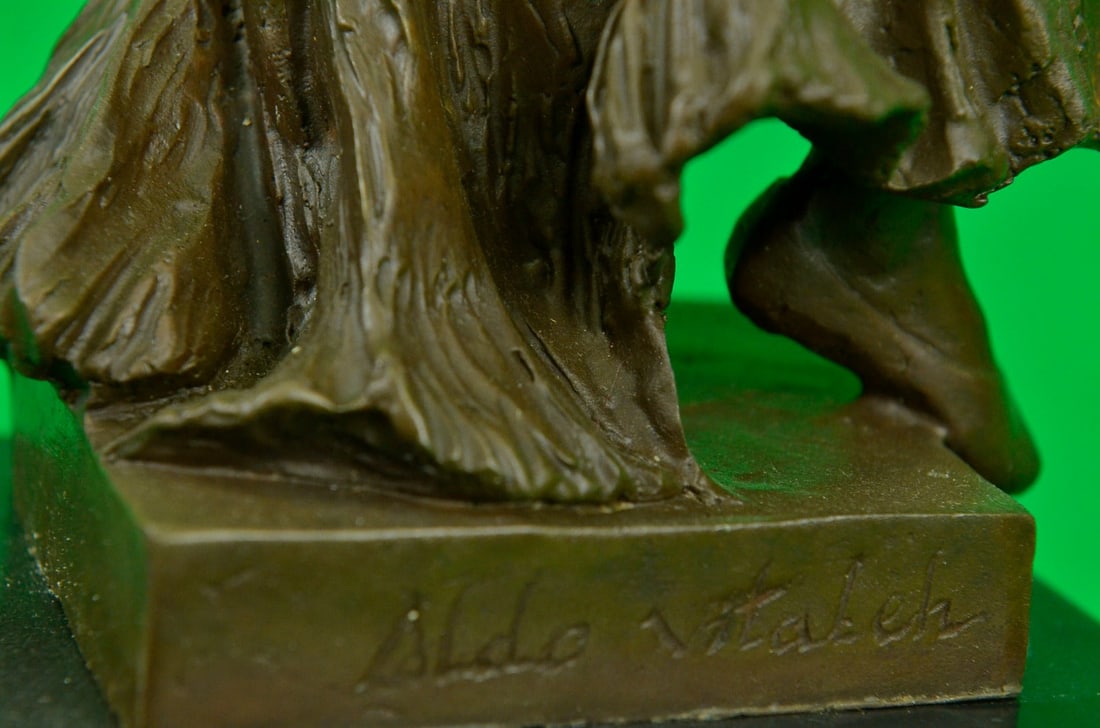 Lady Model Bronze Sculpture - 10