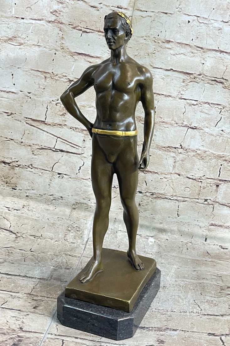 Roman Emperor God Bronze Sculpture: The athletic-looking subject makes an interesting Sculpture. Precisely what game, sport, or occupation he is about to participate in. Strong character, evident in facial expression, indicates this man