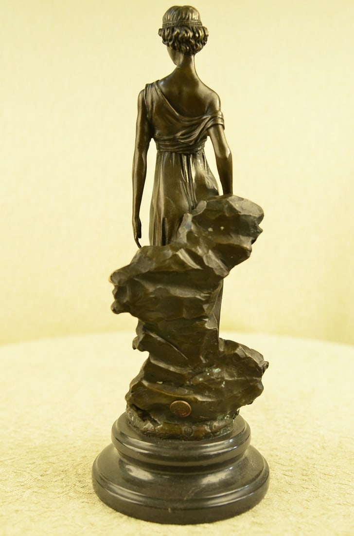 Roman Lady Bronze Statue - 3