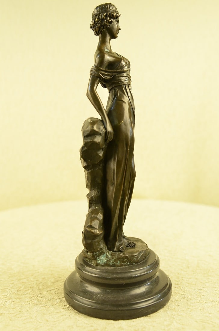 Roman Lady Bronze Statue - 4