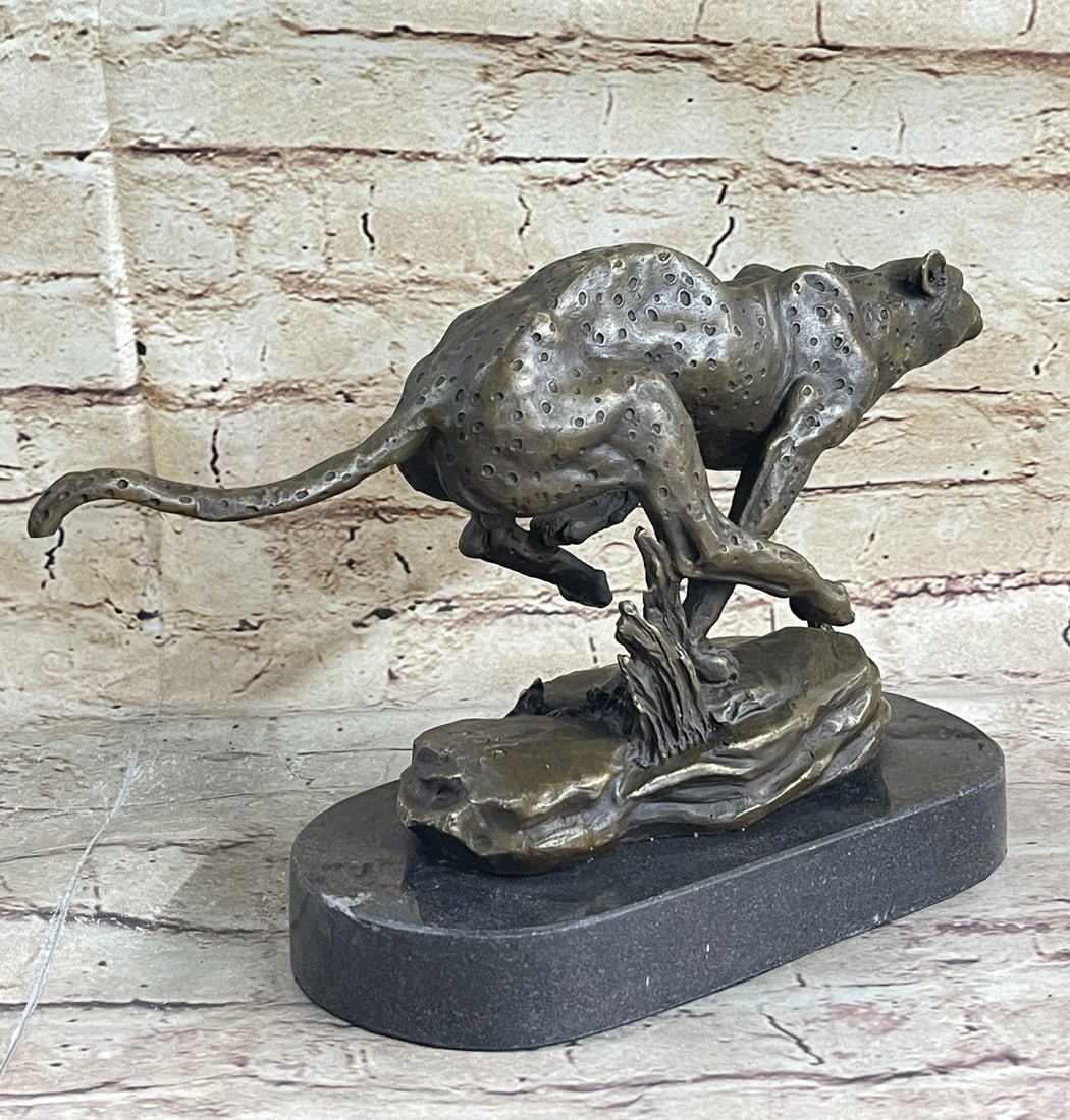Cheetah Bronze Statue - 3