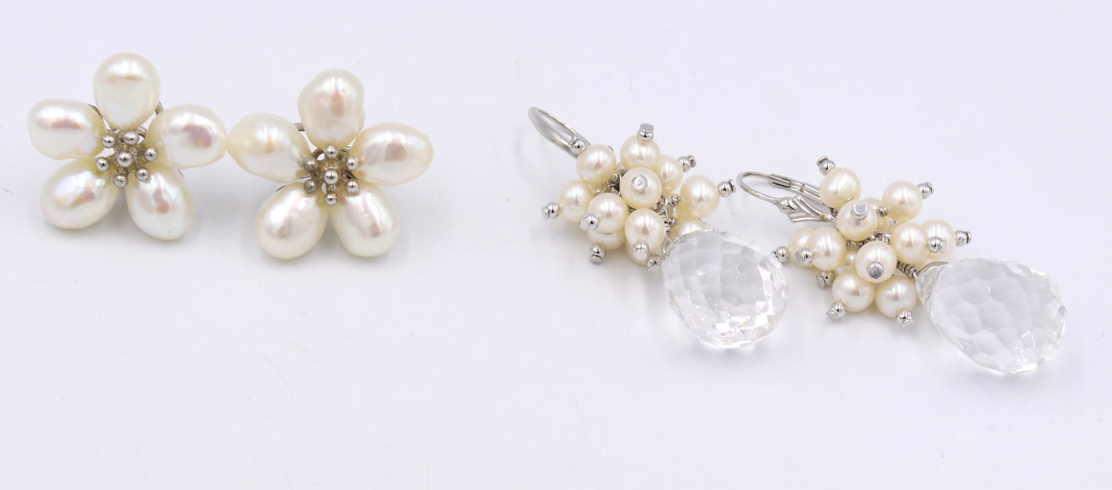 2 Pairs of 925 sterling silver pearl earrings (1 of 4)
