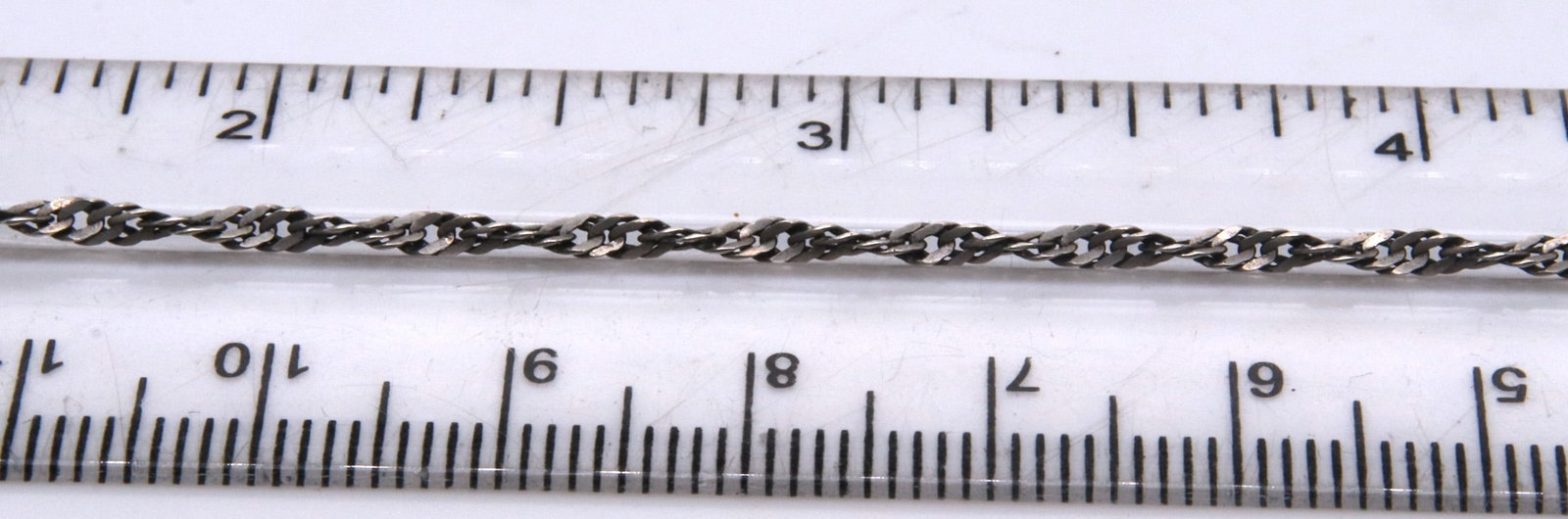 Vintage Sterling Silver Rope Chain Necklace: Vintage 925 Sterling Silver 18 inches Rope Chain Necklace. Total weight of Necklace 3.88 Grams.
