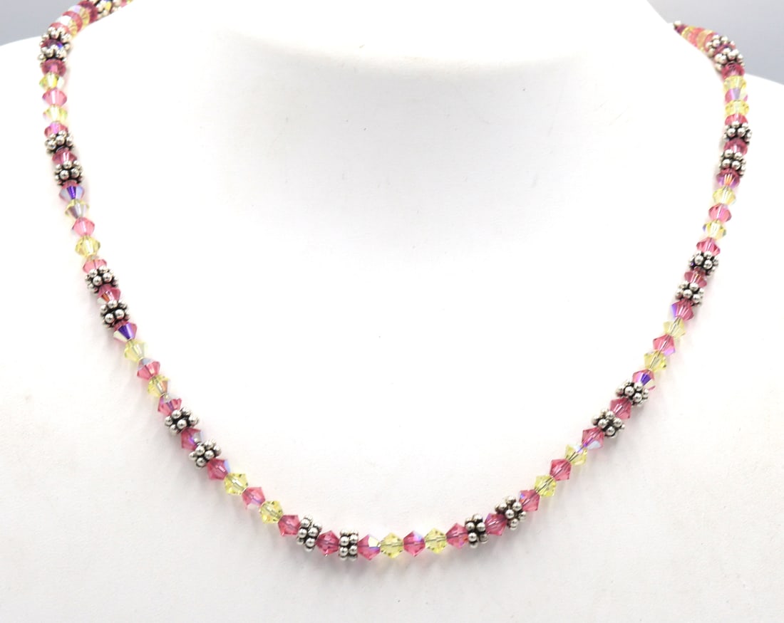 925 Sterling silver crystal beads necklace: 925 Sterling silver crystal beads 17 inches necklace with toggle clasp. Total weight of necklace is 25.1 grams.
