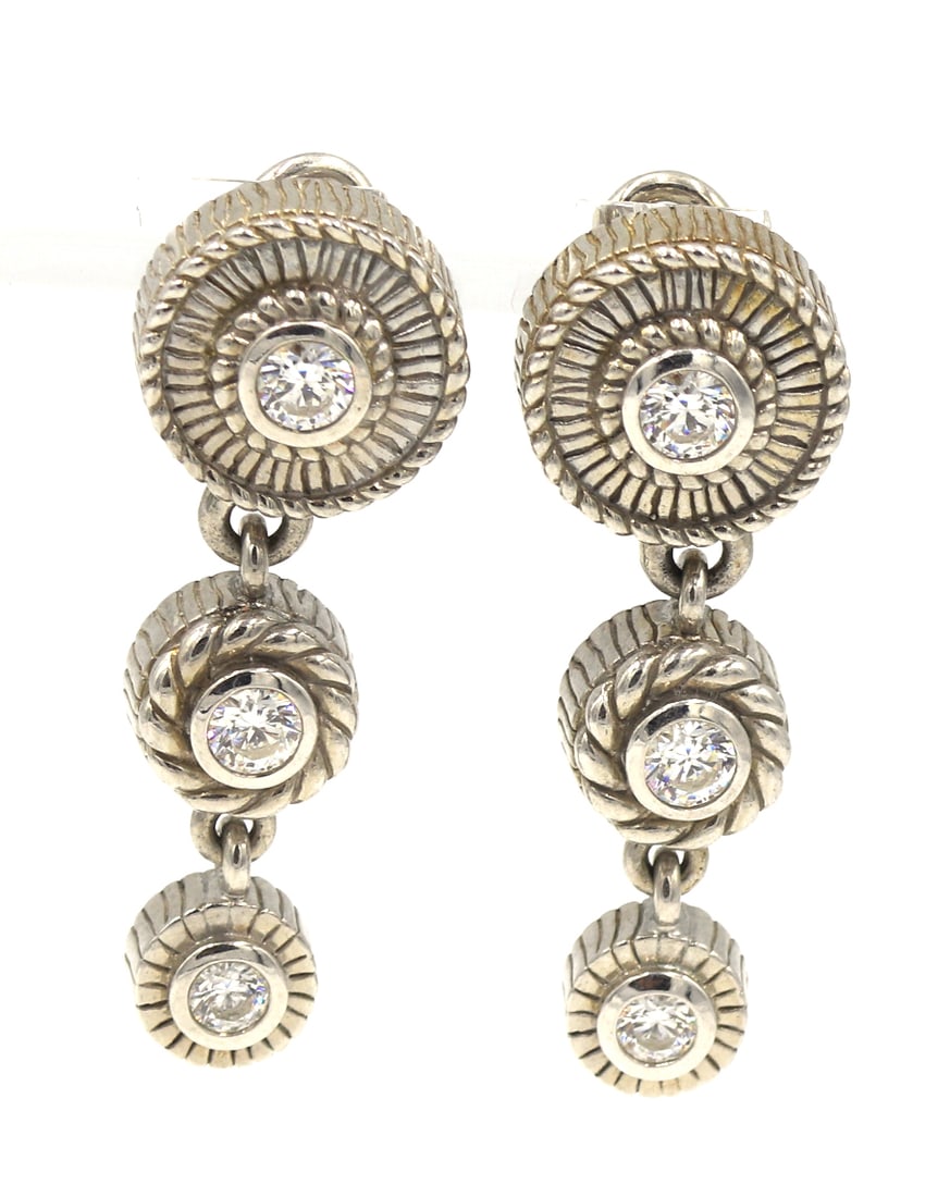 925 Sterling silver Judith Ripka crystal dangle earrings: 925 Sterling silver Judith Ripka crystal dangle earrings. Total weight of earrings is 16.1 grams.