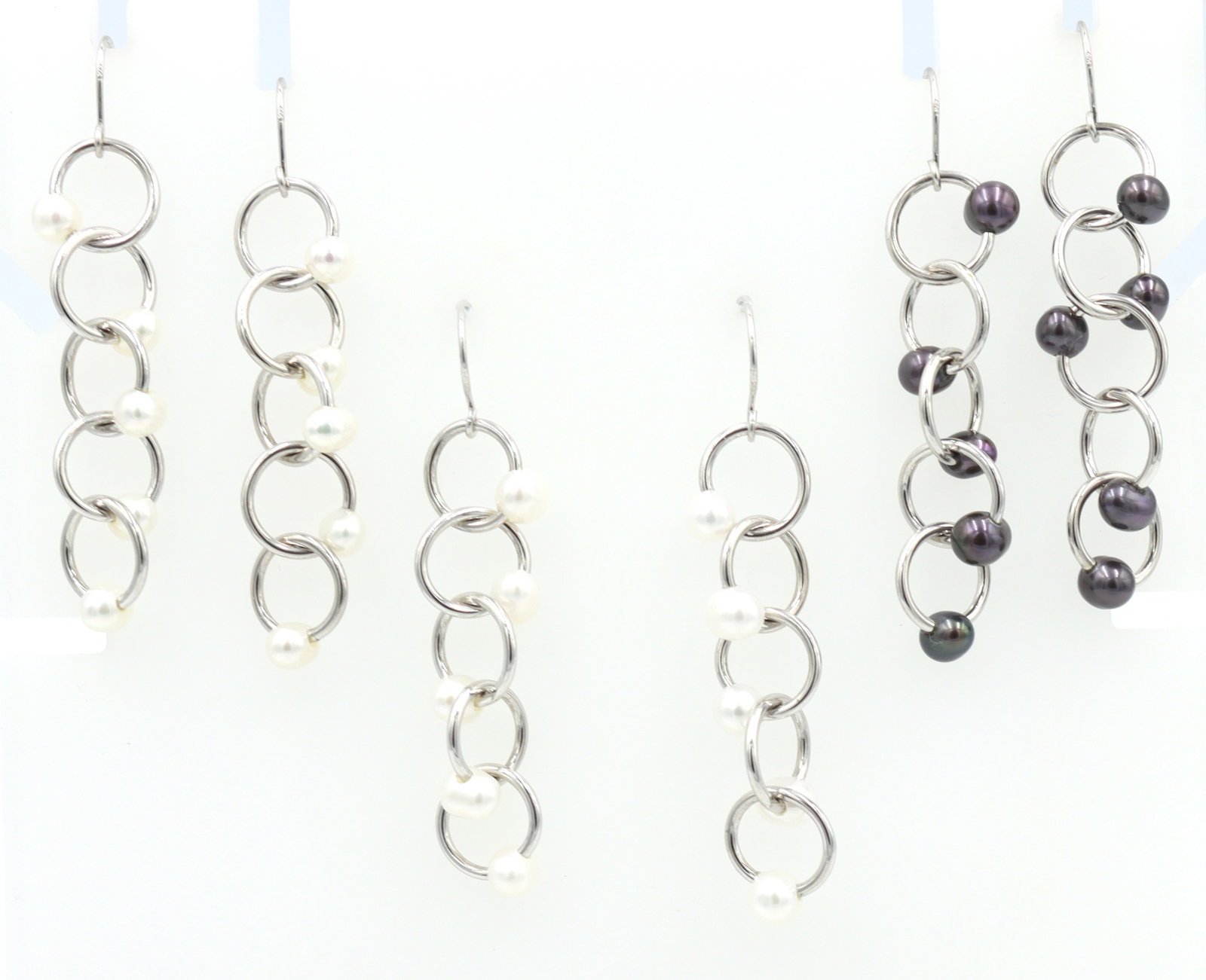 3 Pairs of 925 Sterling silver Honora pearl dangle earrings: 3 Pairs of 925 Sterling silver Honora pearl dangle earrings. Total weight of lot is 16.3 grams.