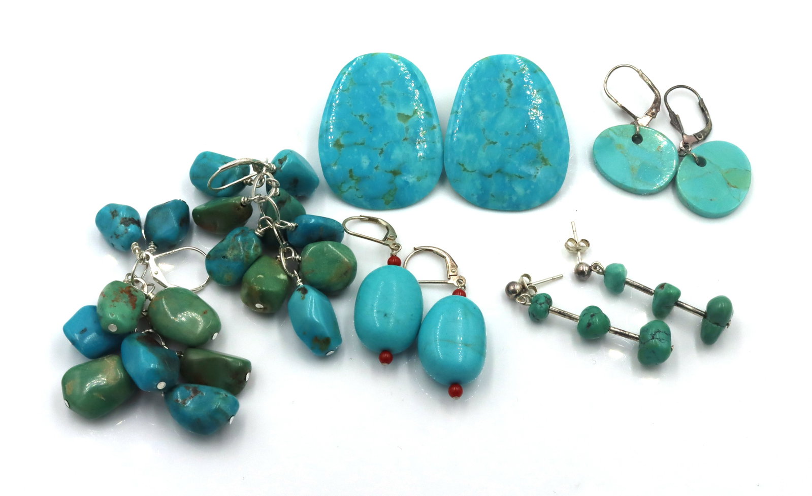 5 pairs of vintage 925 sterling silver turquoise earrings: 5 pairs of vintage 925 sterling silver turquoise earrings. The total weight of the lot is 63 grams.