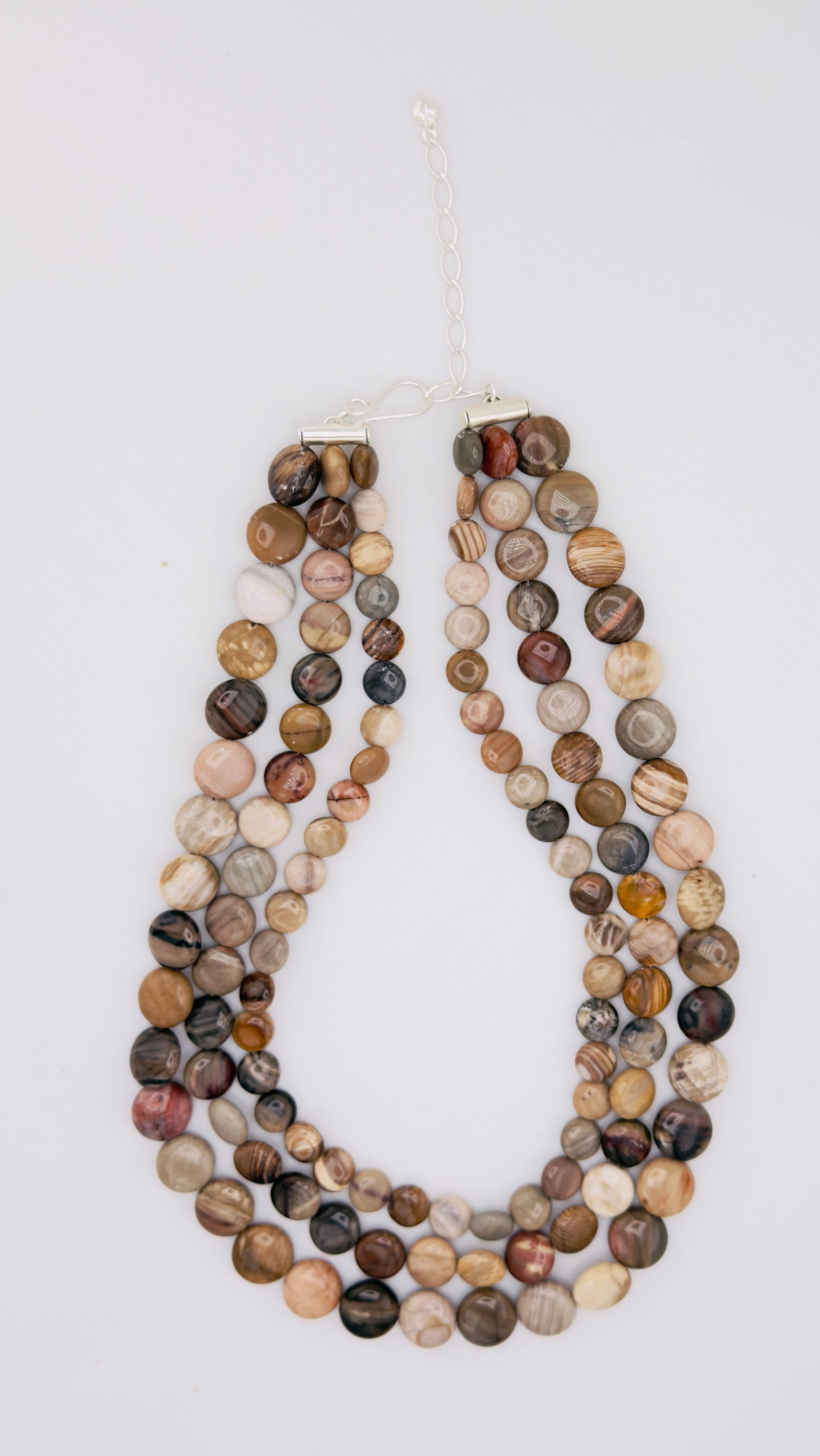 925 Sterling Silver Jay King DTR Multi Strand Flat Botswana Agate Beads Necklace: 925 Sterling Silver signed Jay King DTR three strands flat Bostswana agate beads Necklace. 148.5 grams