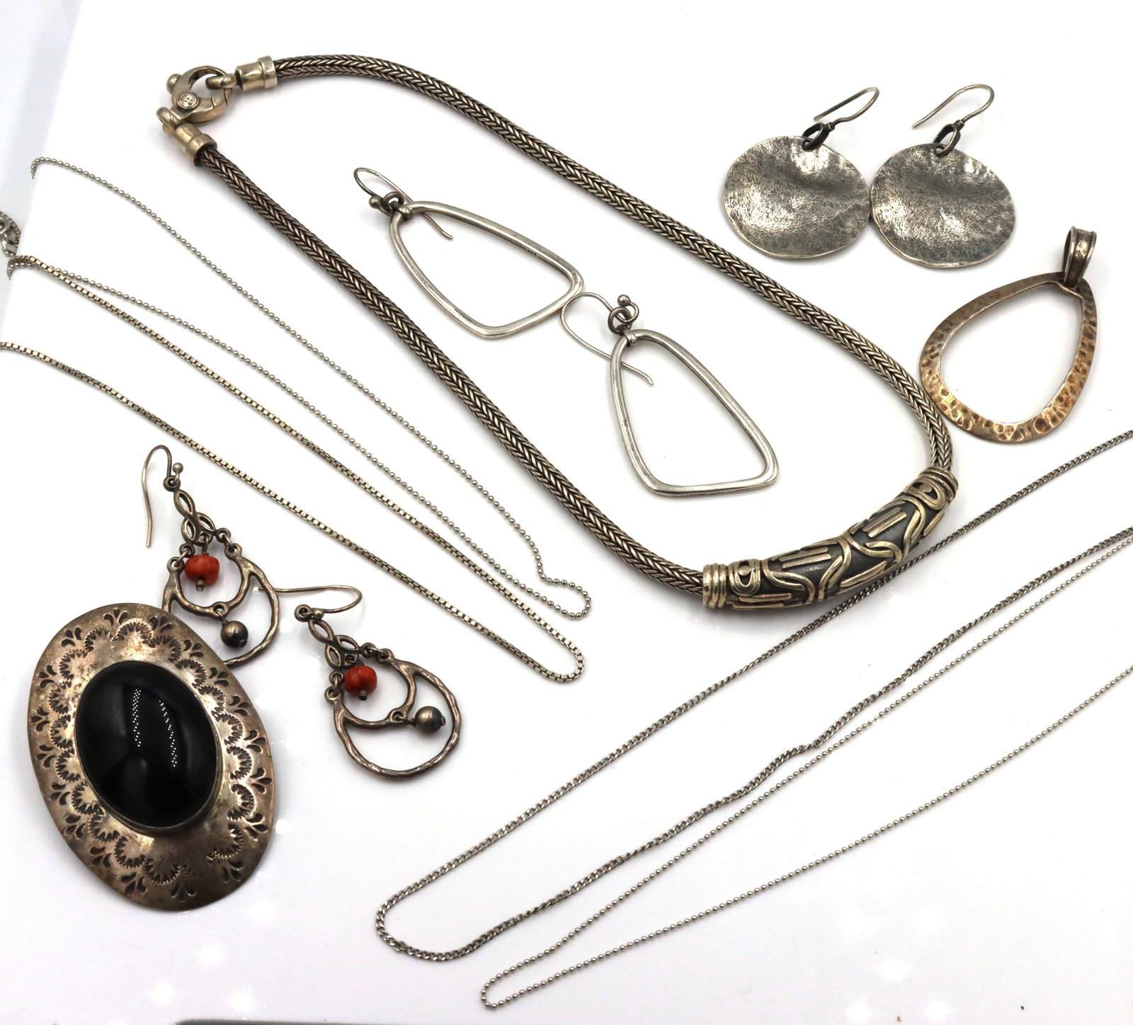 Heavy Vintage 925 sterling silver group lot of miscellaneous jewelry (1 of 9)