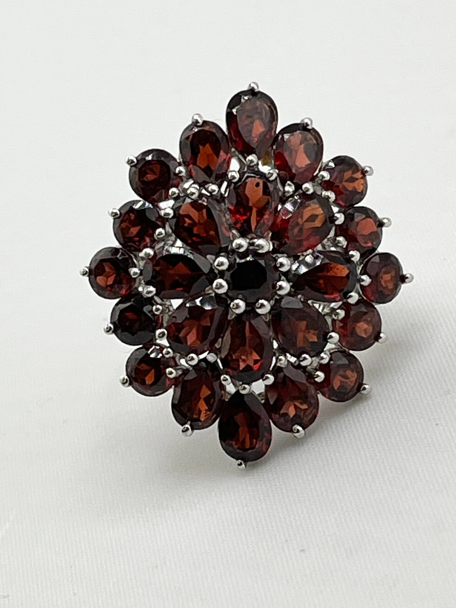 925 Sterling Silver Floral Spray Design Cluster Garnet Ring (1 of 5)