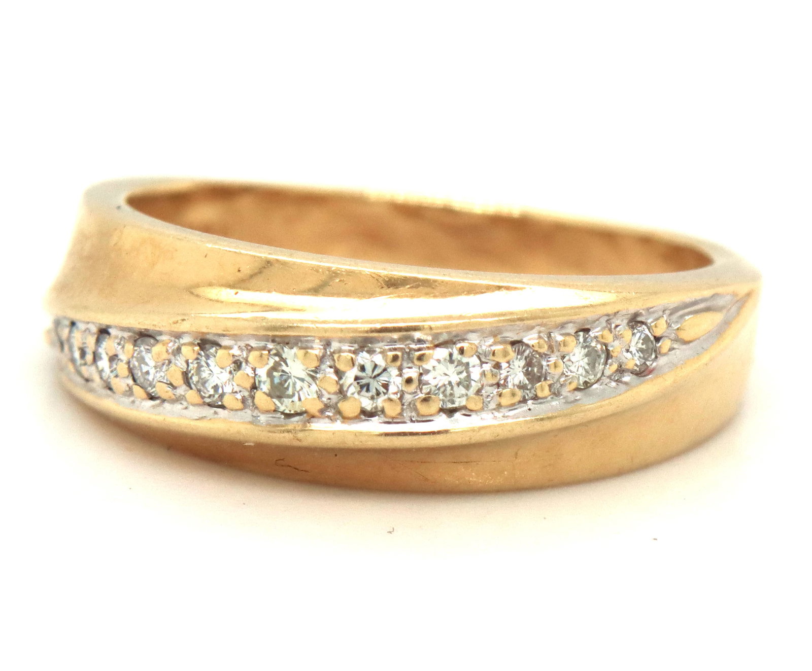 14kt Yellow gold diamond band - 3