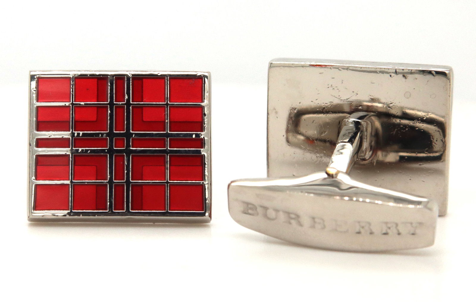 Burberry checkered red cufflinks - 2