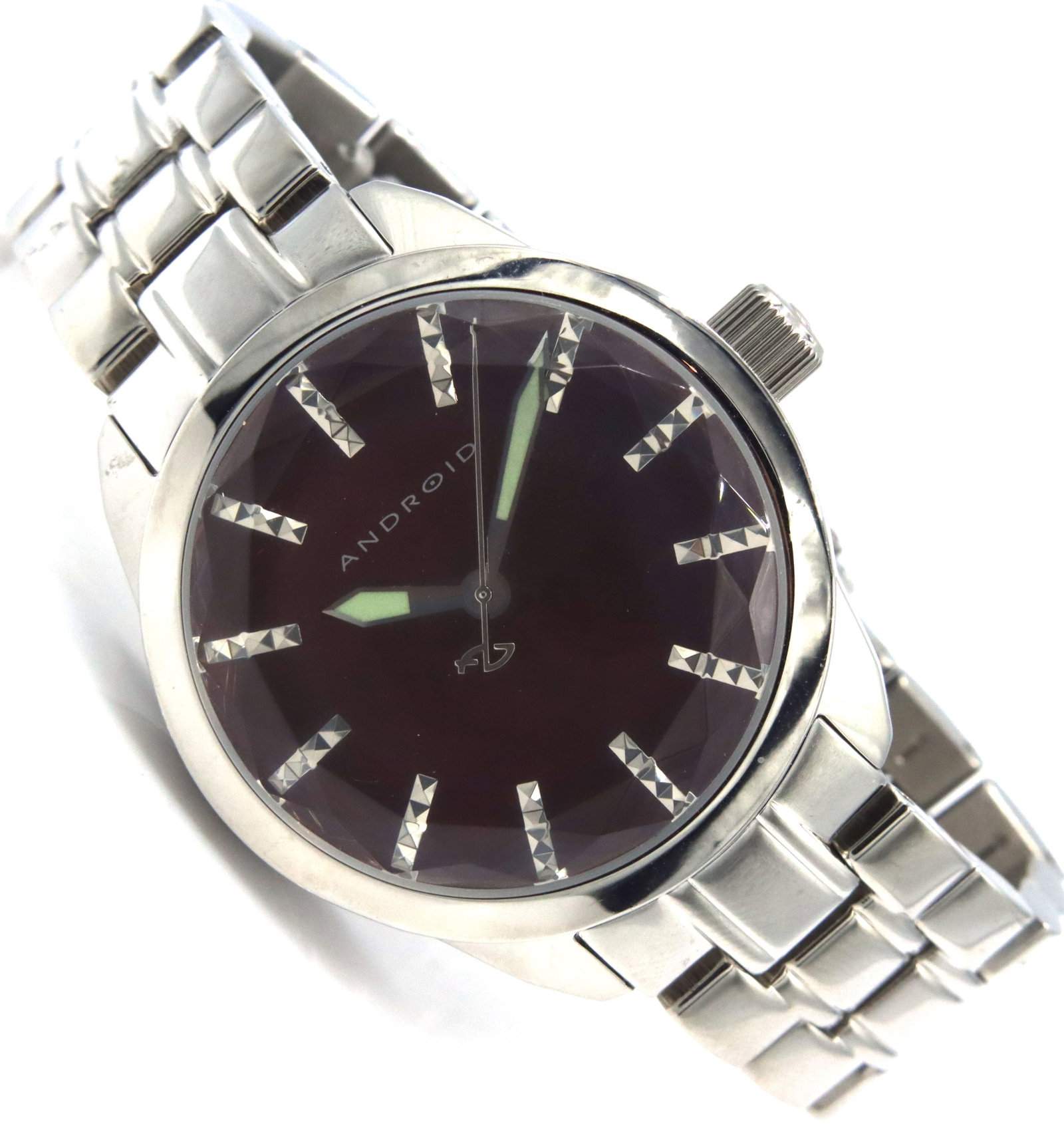 Android watch features a bold burgundy dial - 2
