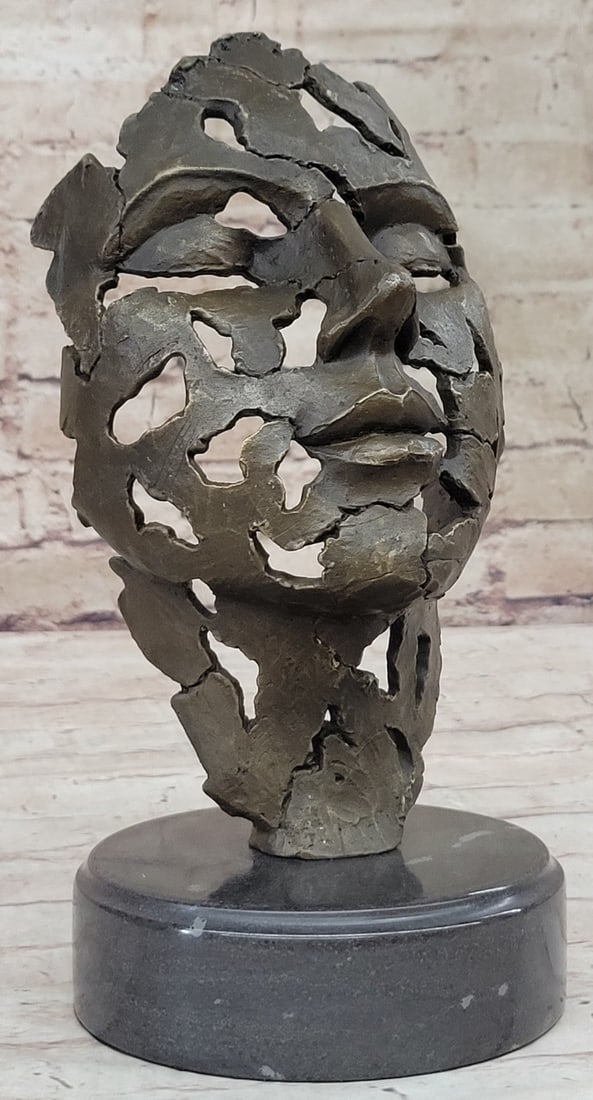 Fine Art Bronze Sculpture Salvador Dali Woman with Face Mask Collectible Statue: Condition :This sculpture is in a perfect condition Bronze Dimensions with Marble Base: Height 11" X Width 5.5" Marble Dimensions: Diameter 5" Height without base: 10.5" Weight :7 LBS Inventory:61YCN1
