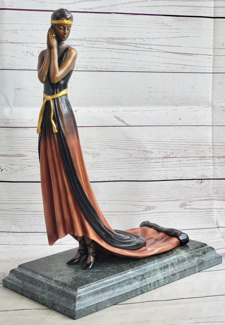 Large Size Bronze art nouveau statue Nymph of the Fields Made by Lost Wax Statue: Condition: This sculpture is in perfect condition Bronze Dimensions with Marble Base: Height 15" X Width 11" Marble Dimensions:11" X 7" Height without base:14" Weight:14 LBS Inventory:67EPA41611576 Ra