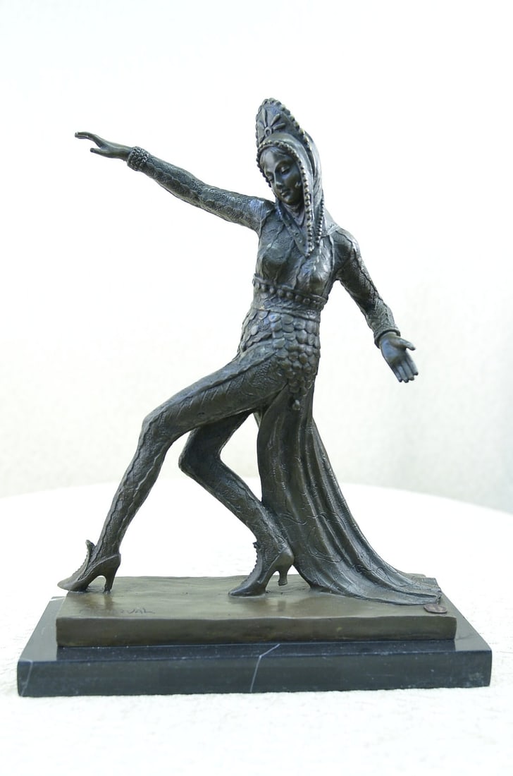Cleopatra Egyptian Exotic Dancer Bronze Sculpture Statue Art Signed Mirval Figure: Condition: This sculpture is in perfect condition. Bronze Dimensions with Marble Base: Height 14 1/2" x Width 11" Marble size: 11" X 4" Height without base: 13 1/2 " Weight : 15 LBS Inventory : 5770B3