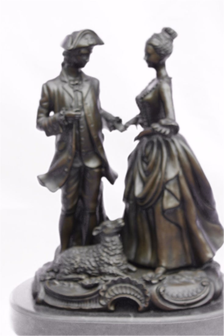 Courting Couple - Large 100% Bronze By French artist Barye Figurines. Colonial F: Condition: This sculpture is in perfect condition. Bronze Dimensions with Marble Base:Height 13" x Width 10.5" Marble Dimensions: Diameter 10.5" Height without base: 12" Weight :20 LBS Inventory : 31Y