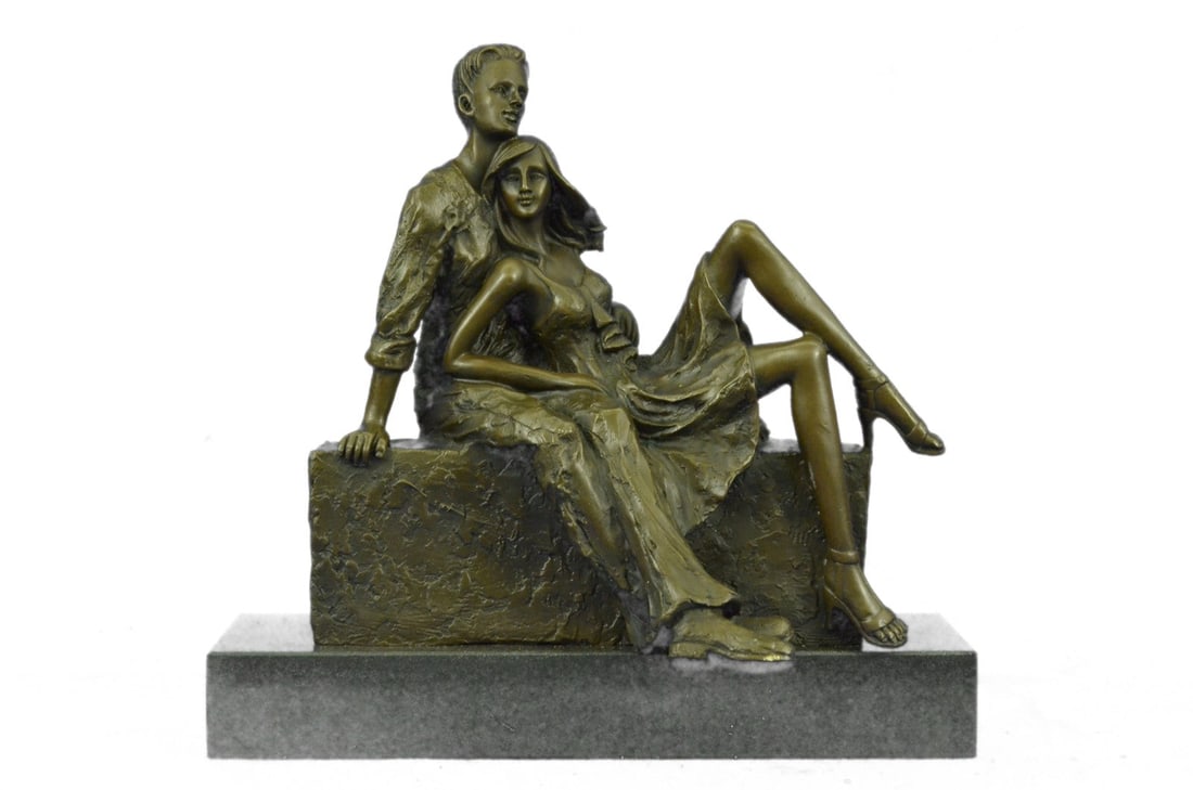 Handcrafted Detailed European Made Gorgeous Couple Bronze Sculpture Marble Figu: Condition: This sculpture is in perfect condition. Bronze Dimensions with Marble Base:Height 11" x Width 11.5" Marble Dimensions:Diameter 6" Height without base: 11" X 3" Weight :15 LBS Inventory : 17