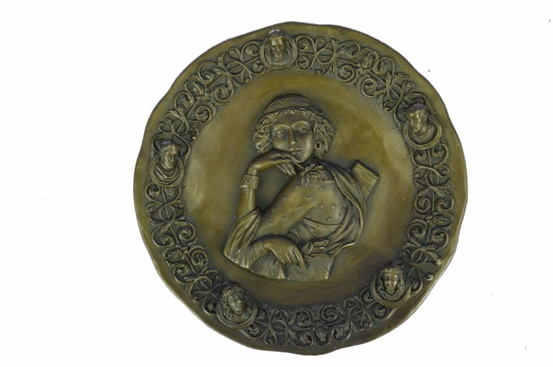 Wall Mount Roman Godess Bronze Sculpture Handmade Decor Statue Original Art Deal: Condition: This sculpture is in perfect condition. Bronze Dimensions :Height 8.5" x Width 8.5" Weight : 6 LBS Inventory 18YRD9984684 Sale@@@ This beautiful wall piece depicts a the profile a young wom