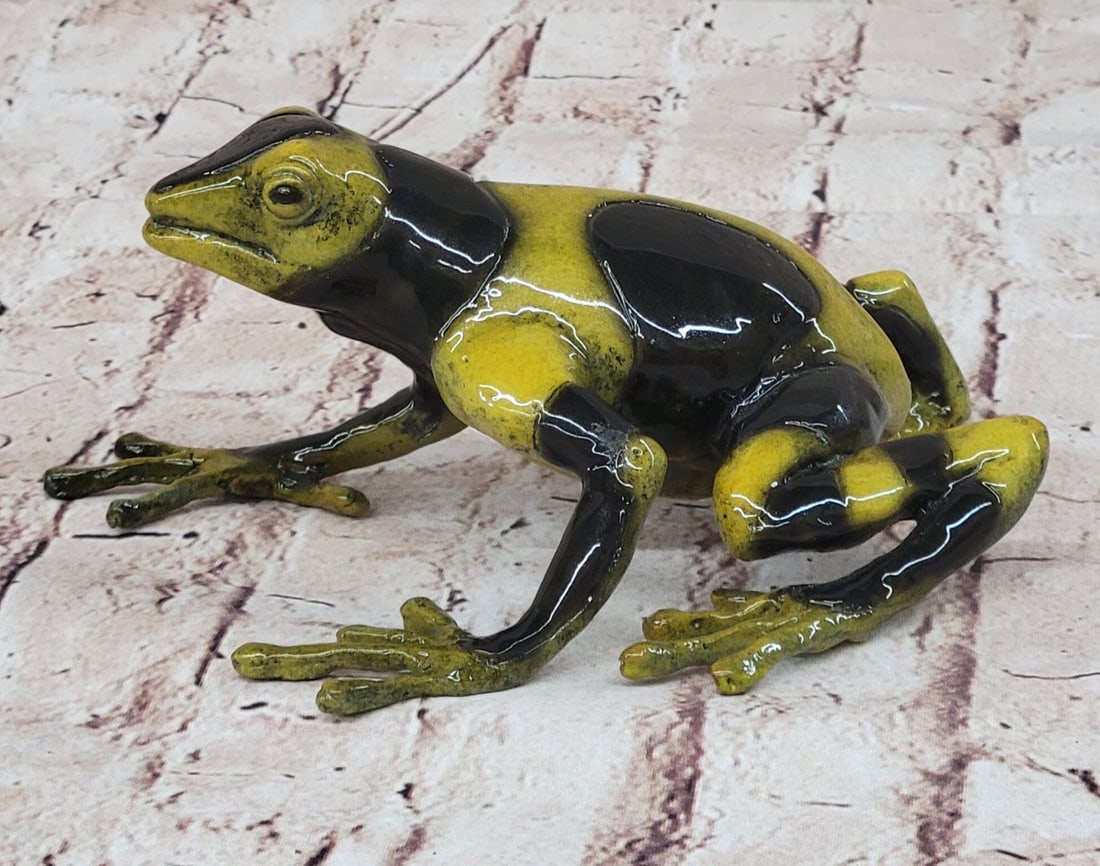 Genuine Bronze Frogman Sculpture: Handcrafted Artwork for Home Office: Condition: This sculpture is in perfect condition Bronze Dimensions: Height 3.5" X Width 7" Weight:3 LBS Inventory:2863132NYB6082 The Frogman Frog Bronze Sculpture is an exquisite piece of art that st
