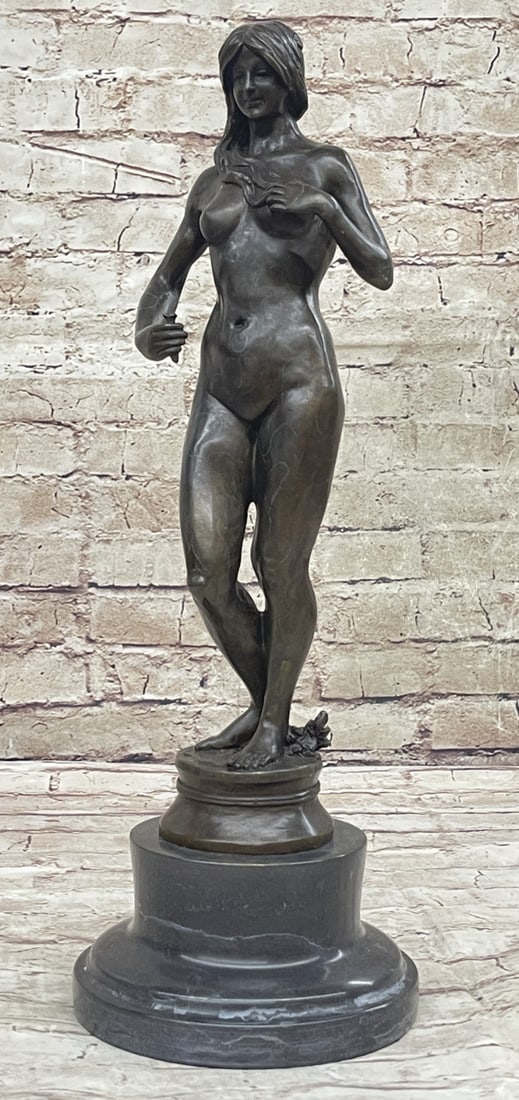 Original Bronze Statue of Woman by Aldo Vitaleh Handcrafted Home Office Decor: Condition: This sculpture is in perfect condition Bronze Dimensions with Marble Base: Height 17.5" X Width 6" Marble Dimensions: Diameter 6" Height without base:14.5" Weight:12 LBS Inventory:94XNCH607