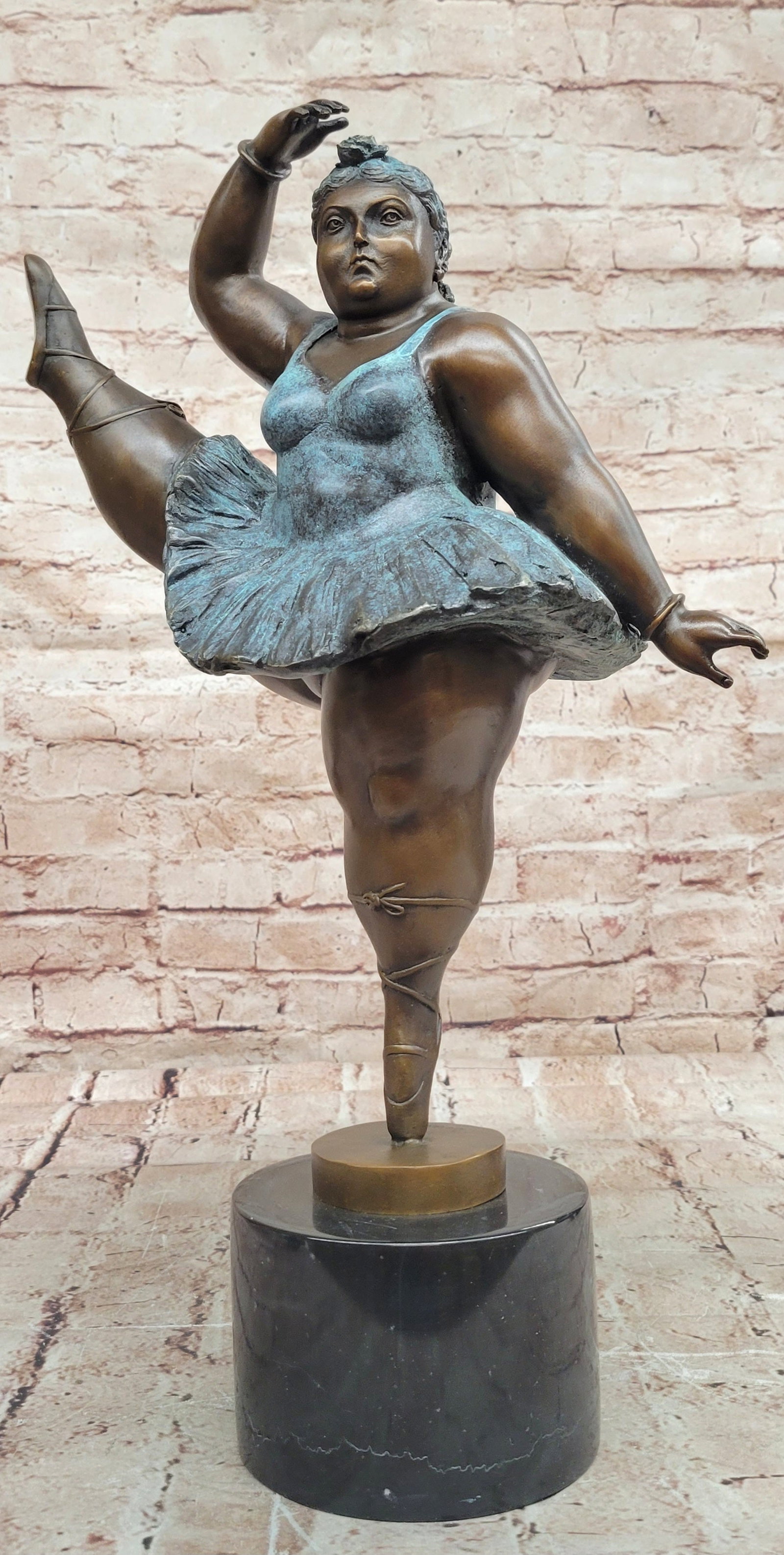 XXL Botero Bronze Woman Ballerina Sculpture Modern Abstract Artwork: Condition: This sculpture is in perfect condition. Bronze Dimensions with Marble Base: Height 18" X Width 11" Marble size: Diameter 4.5" Height without base:15" Weight:15 LBS Inventory:54EP96514145 Th