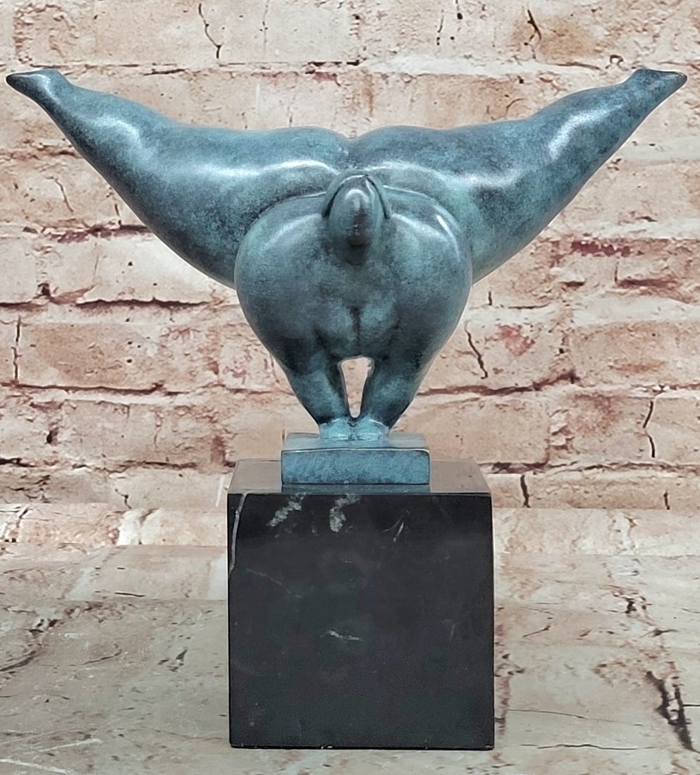 Bronze Erotic Female Figure Milo XXL Woman Sculpture Decorative Statue: Condition: This sculpture is in perfect condition. Bronze dimensions with marble base: height 9" X width 9" Marble dimensions:3" X 3" Height without base:6" Weight:7 LBS Inventory:78JD007HL5387 This s