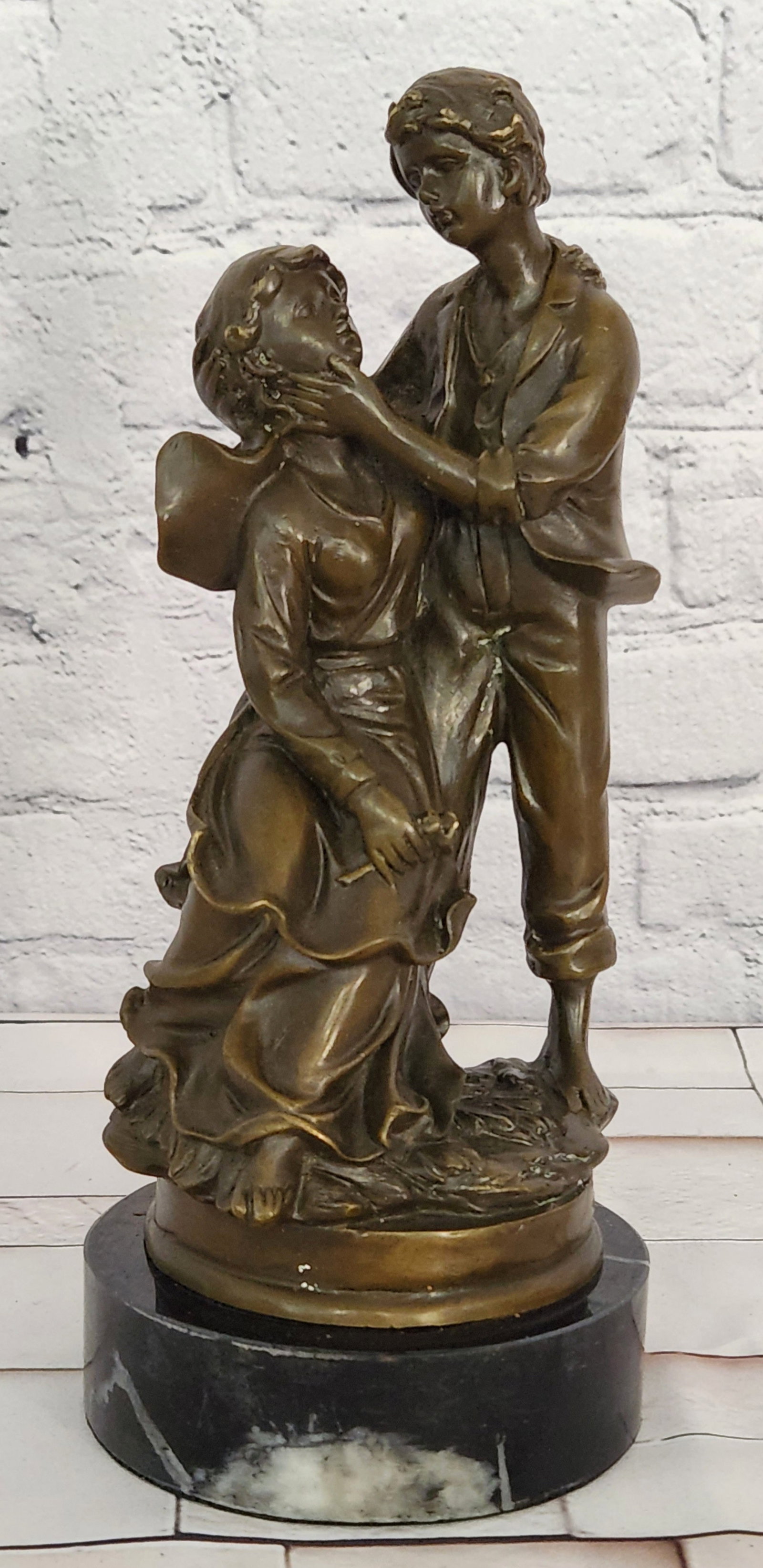 Art Nouveau Bronze Couple Sculpture Cesaro Romantic Pair Statue Decor: Condition: This sculpture is in perfect condition. Bronze Dimensions with Marble Base: Height 10.5" X Width 4.5" Marble Dimensions: Diameter 4.5" Height without base:9.5" Weight:5 LBS Inventory:17GTS0