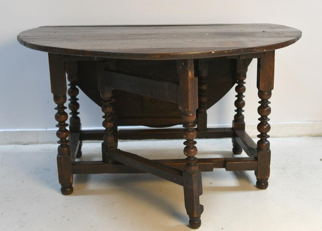 William and Mary Gate Leg Table (1 of 6)